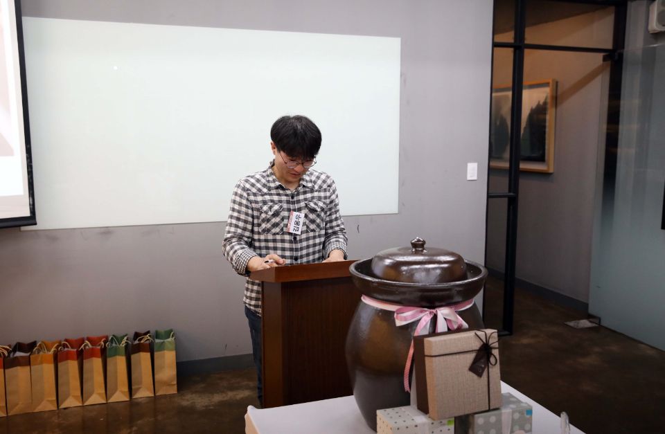 진행자 - 수석부회장님.jpg